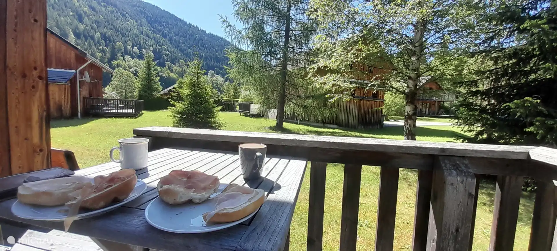 Desayuno en la terraza