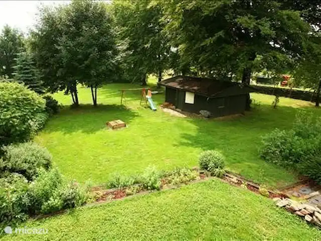 Landhaus Wiesenrain | Allemagne, Eifel, Monschau - manoir / château Depuis le jardin/pré de plus de 6 000 m2 (exposition plein sud) vous pourrez vous promener directement dans la réserve naturelle avec ses nombreux sentiers de randonnée