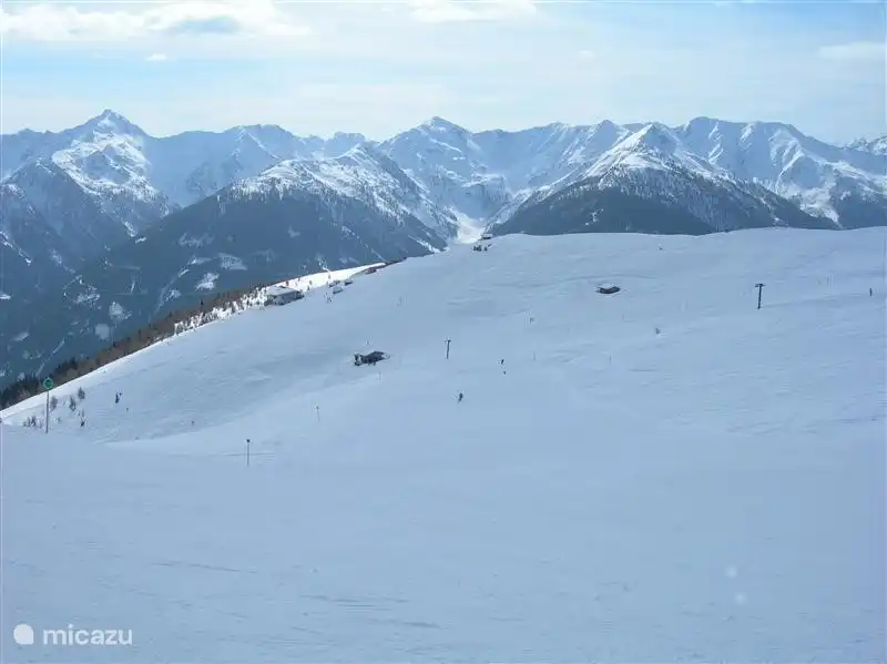 Esquiar sin fin y dejarse sorprender una y otra vez por las impresionantes vistas.