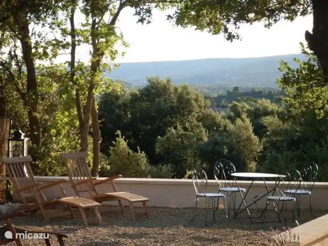 La Pinède : réf. et piscine refroidie | France, Vaucluse, Saint-Saturnin-lès-Apt - villa Balcon de Provence, vue dégagée Monts de Vaucluse et Chapelle de Croagnes