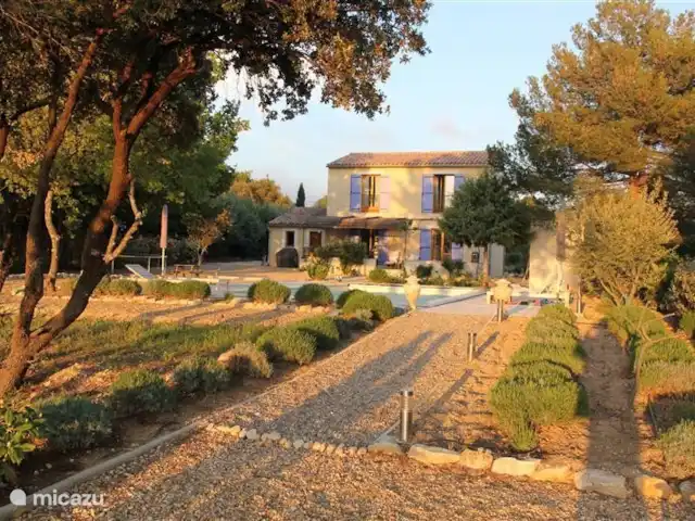 La Pinède : réf. et piscine refroidie | France, Vaucluse, Saint-Saturnin-lès-Apt - villa La Pinède : réf. et piscine refroidie | France, Vaucluse, Saint-Saturnin-lès-Apt - villa