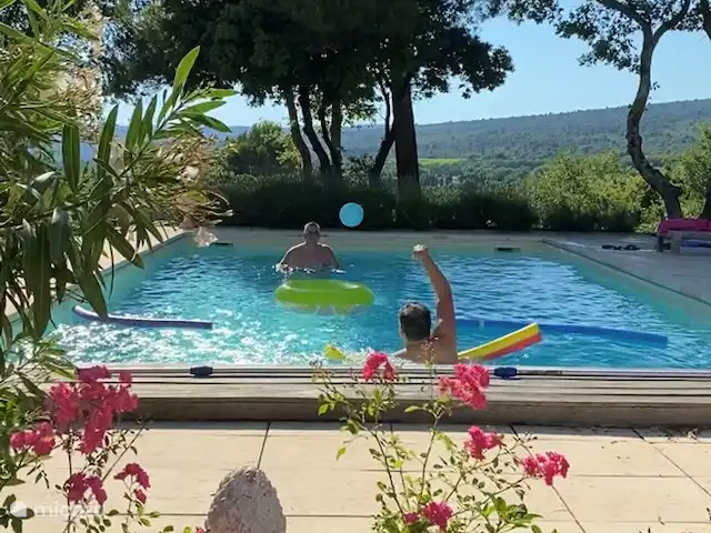 La Pinède : réf. et piscine refroidie | France, Vaucluse, Saint-Saturnin-lès-Apt - villa Profitez de la piscine de 10x5, 1,40 de profondeur
