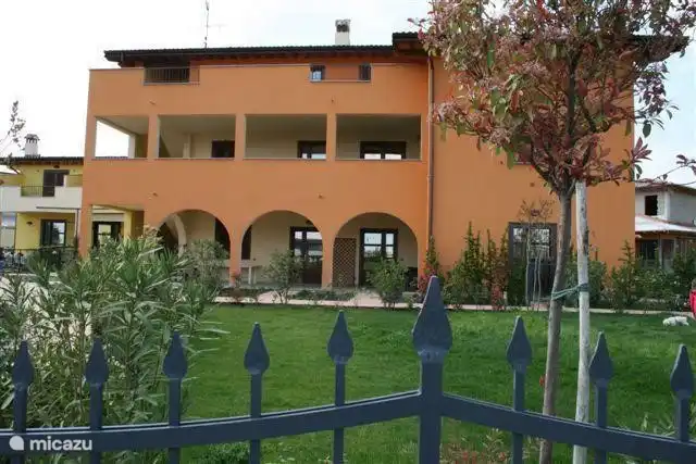 Vacation Rentals In San Felice Del Benaco Lake Garda Italy - 
