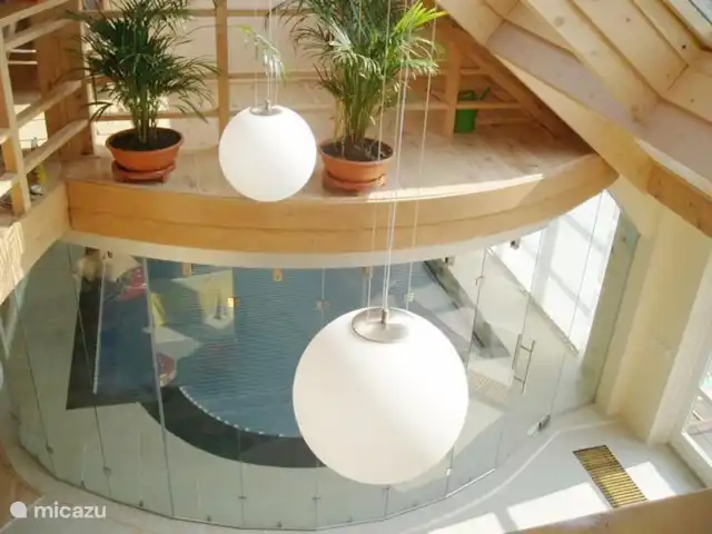 casa de campo / castillo en Países Bajos, Groninga, Westerwolde – Casa Iris, con piscina cubierta cálida privada Diseño especial, con una hermosa vista a la piscina