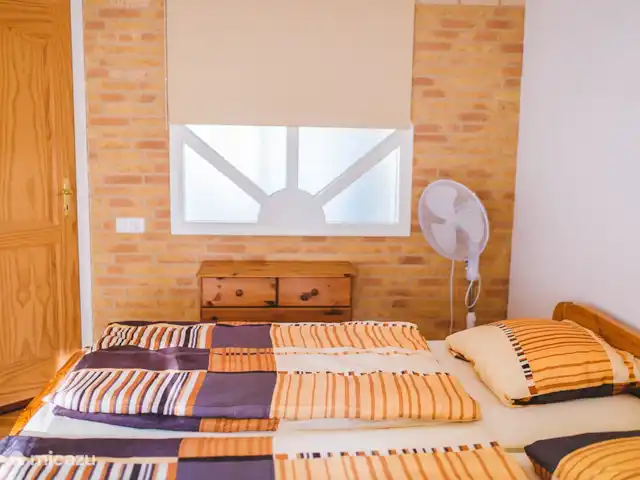 casa de campo / castillo en Países Bajos, Groninga, Westerwolde – Casa Iris, con piscina cubierta cálida privada Habitación en la planta baja