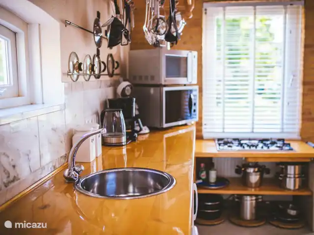 casa de campo / castillo en Países Bajos, Groninga, Westerwolde – Casa Iris, con piscina cubierta cálida privada cocina