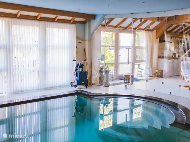 casa de campo / castillo en Países Bajos, Groninga, Westerwolde – Casa Iris, con piscina cubierta cálida privada piscina