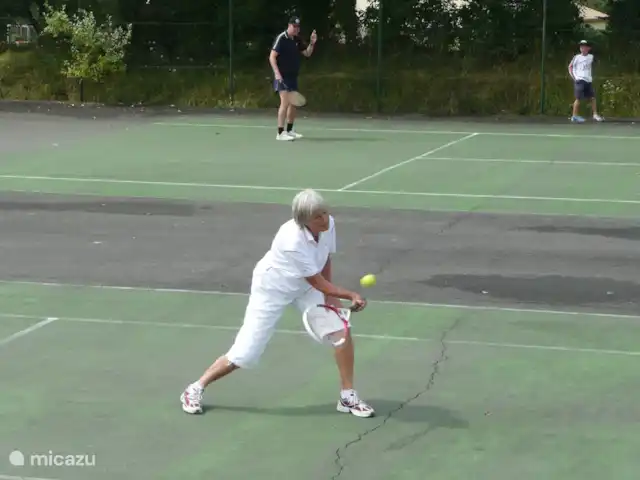 Village le Chat, Maison Meermin | France, Charente, Écuras - maison de vacances 2 courts de tennis au parc !