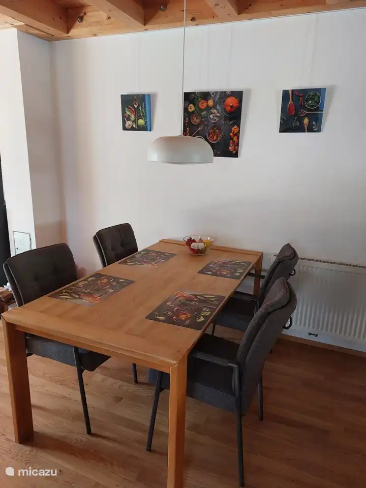 2023 Nouveaux sièges confortables.