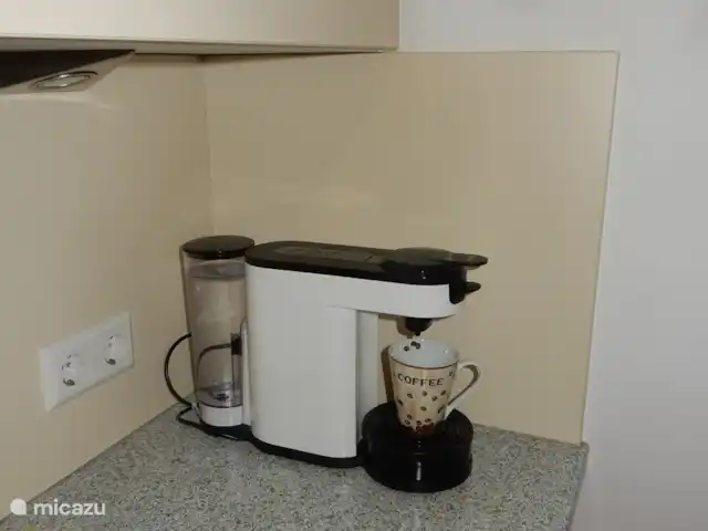 chalet en Austria, Carintia, Kötschach-Mauthen – casa de campo La cafetera es apta tanto para café de filtro como para cápsulas Senseo.