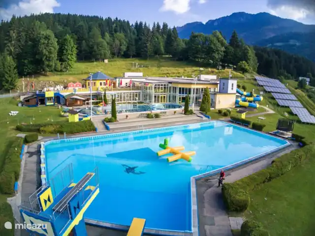 chalet en Austria, Carintia, Kötschach-Mauthen – casa de campo Las piscinas del AquaArena.