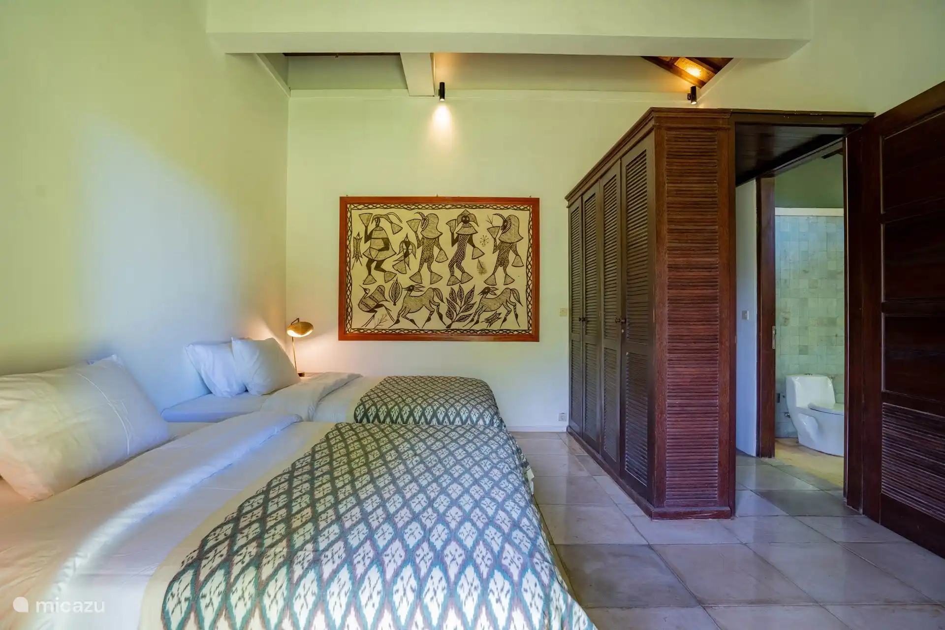 2. Schlafzimmer mit zwei Queensize-Betten