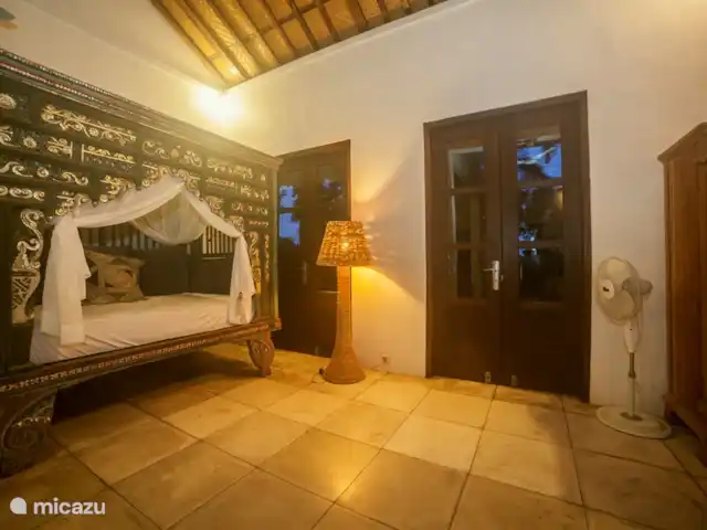 villa en Indonesia, Bali, Pemuteran – Villa Bukit Kaja Kauh cama de día en la sala de estar