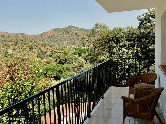 Villa Lola. Rust, natuur, prive-pool huren in Spanje, Costa del Sol, Comares - villa Balkon upstairs