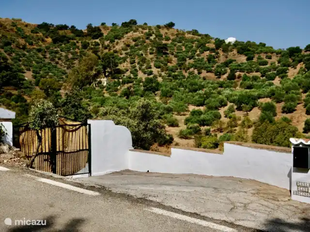 Villa Lola. Rust, natuur, prive-pool huren in Spanje, Costa del Sol, Comares - villa Vanaf de wegEiland