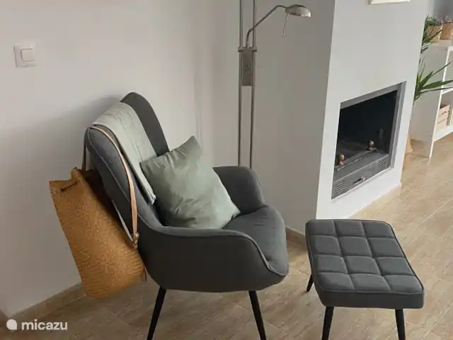 Casa Mirador - Hermosas vistas en España, Costa Cálida, Mazarrón - villa Acomódese junto a la chimenea en Casa Mirador.
Ambiente y excelente iluminación en toda la casa.
Calentamiento más que suficiente y perfecto para los hibernadores. Quedarse en casa cuesta más!!