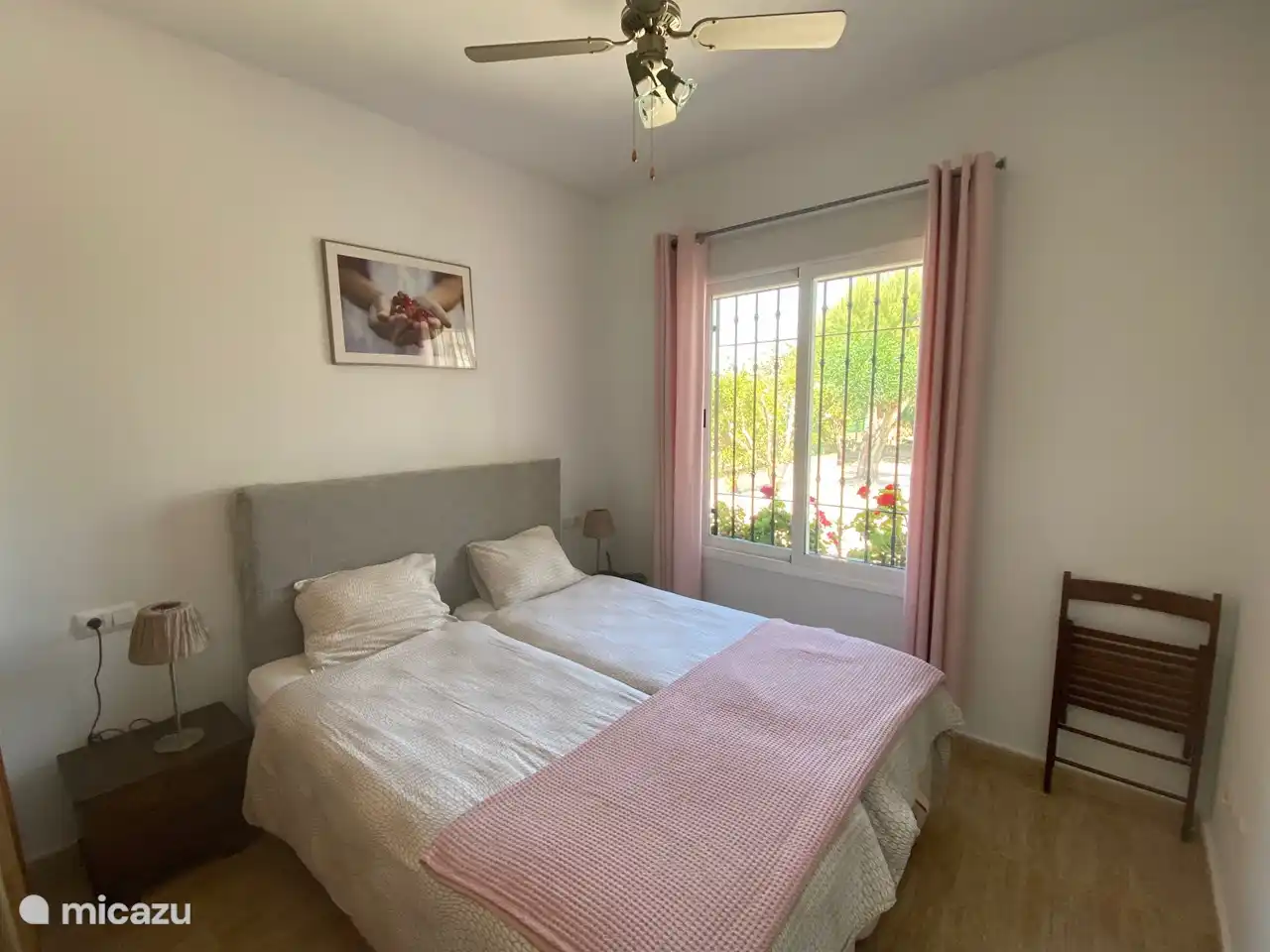 Chambre avec vue fantastique. Espace de rangement très spacieux dans la chambre et bien sûr des lits dans lesquels vous aurez envie de revenir.