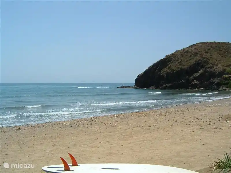 Mer et plage et belles baies. Il y en a tellement que vous ne pourrez pas tous les visiter. Cependant, Bolnuevo et les baies de Punta de Calnegre sont un must.