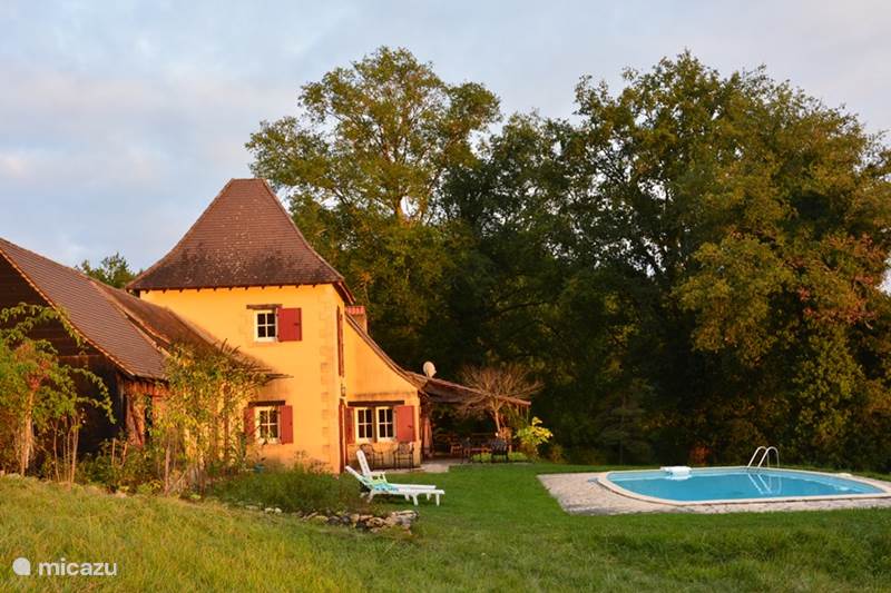 Vacation rental France, Dordogne, Bars Holiday house La Grimaudie - 'Le vieux Rabot'