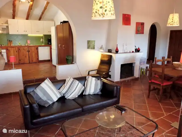 Villa Amarilla Andalousie Avec Piscine | Espagne, Costa del Sol, Comares - villa Regardez la cuisine simple mais spacieuse et complète.