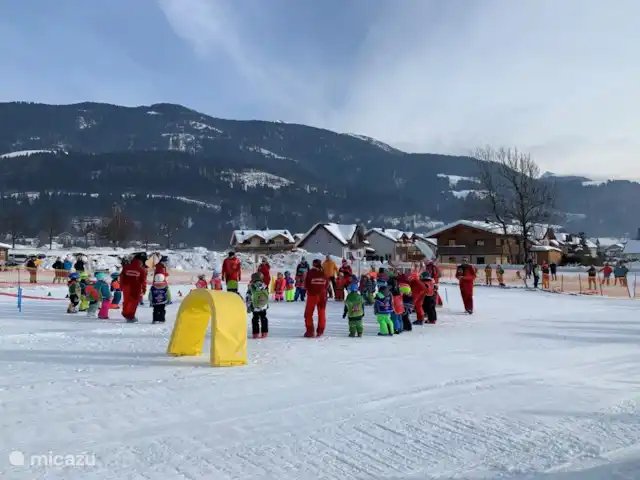 Chalet Giusto aan de Piste 6 pers. huren in Oostenrijk, Karinthië, Kötschach-Mauthen - villa Op elk niveau wordt er ski en snowboard les gegeven.