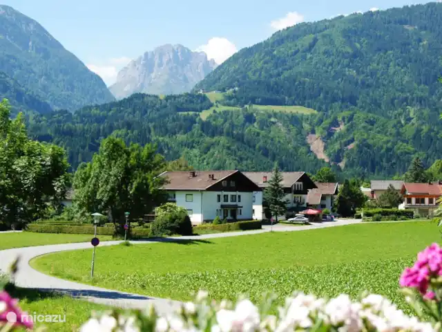 Chalet Giusto aan de Piste 6 pers. huren in Oostenrijk, Karinthië, Kötschach-Mauthen - villa Uitzicht vanaf het balkon in de zomer