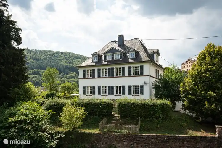 villa, Malberg, Eifel, Alemania - La antigua rector&#237;a