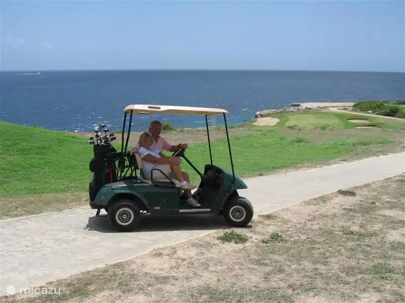 super golf
il y a trois terrains de golf