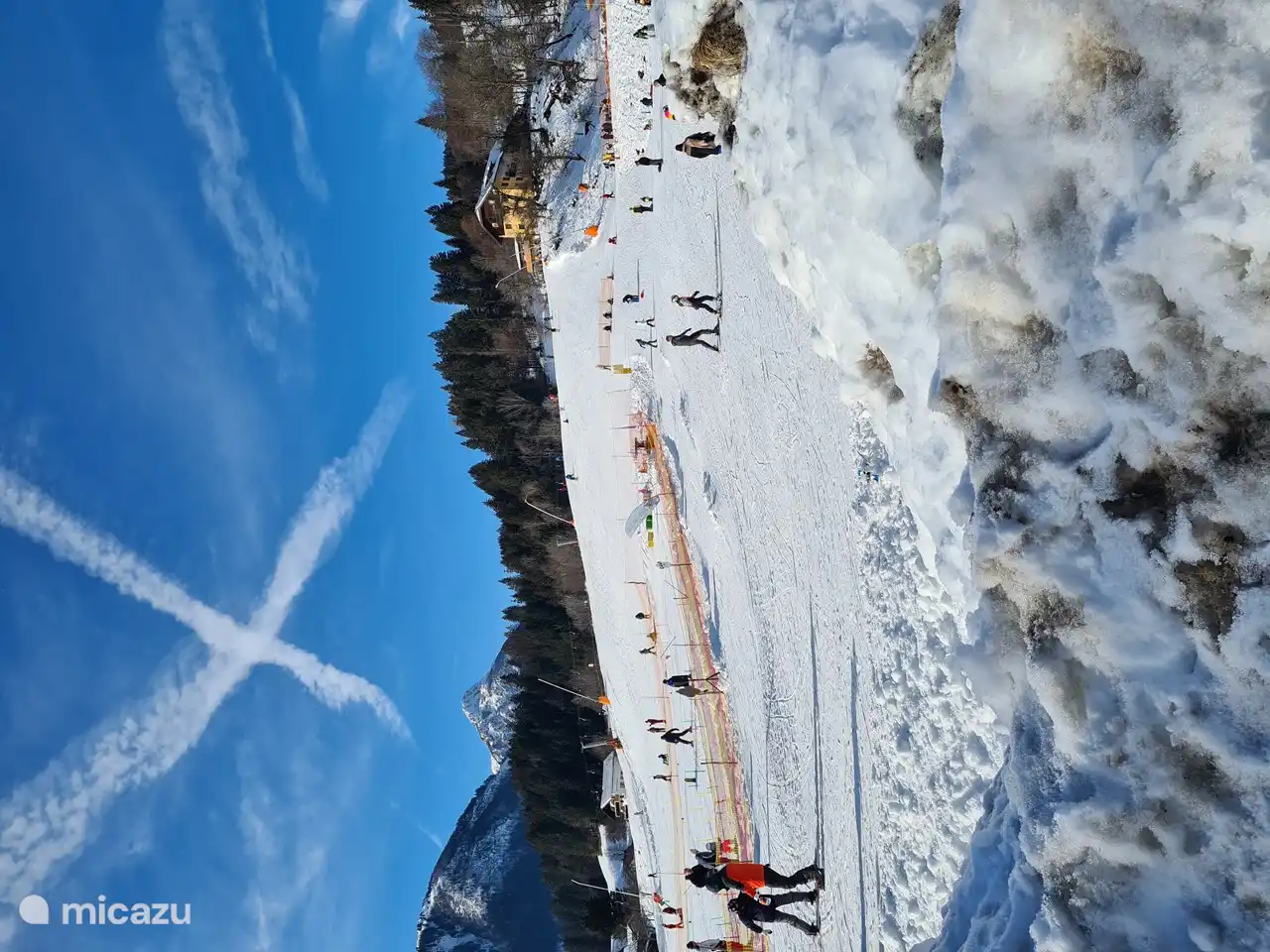 A 10-minute walk from our house, the Kotschach ski area is ideal for beginners / children and sledding 