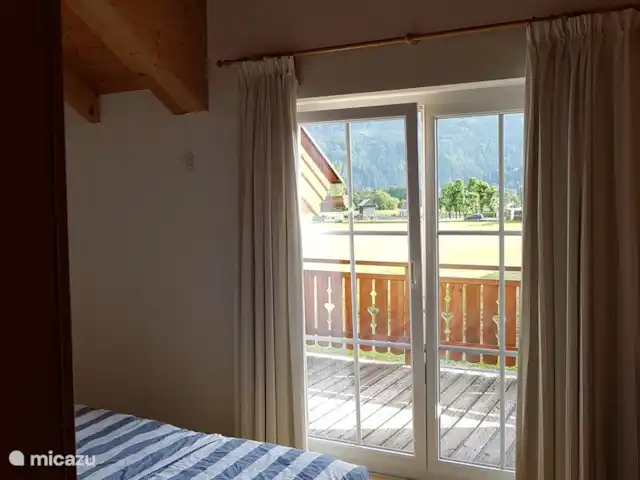 Alpenruhe | Autriche, Carinthie, Kötschach-Mauthen - maison de vacances Grande chambre avec placard spacieux (peut accueillir un autre lit de camping pour bébé dans la chambre. Un lit est disponible, apportez votre propre linge de lit pour cela.