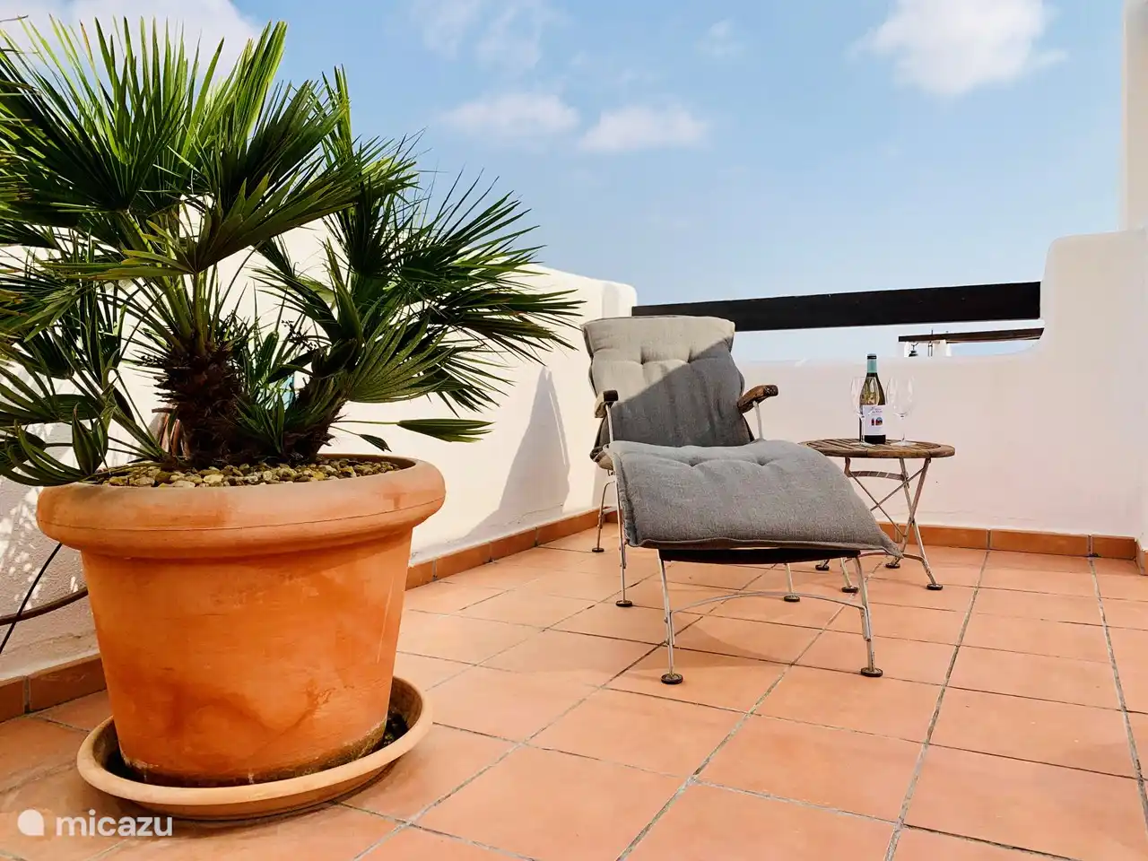 Dachterrasse von 50m2 mit Pergola.