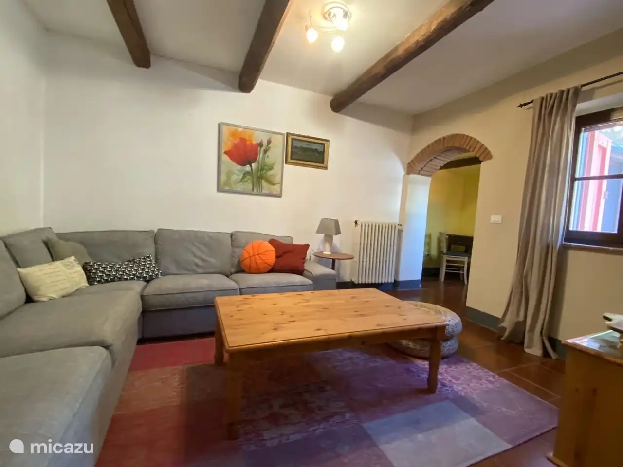 Casa al Pino, die zweite Sitzecke mit Ecksofa.