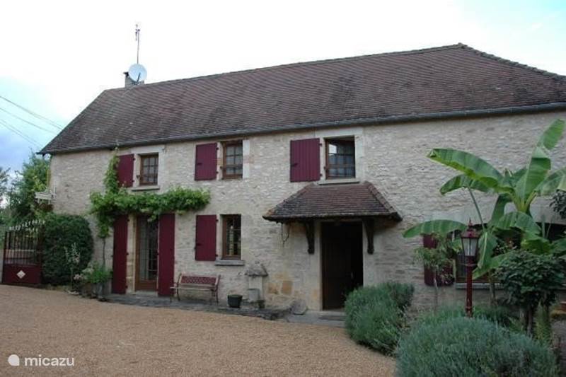 Vacation rental France, Dordogne, Tourtoirac Farmhouse Le Sagitaire, Domaine le Dragon Rou
