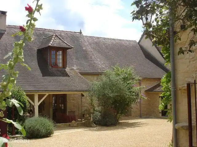 Domaine le Dragon Rouge | France, Dordogne, Tourtoirac - ferme Notre Gite pour 5 personnes