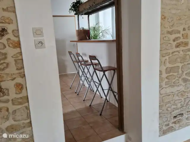 Location de vacances Le Clos Robert | France, Vendée, Longeville-sur-Mer - maison de vacances Il y a même un bar dans l’appartement