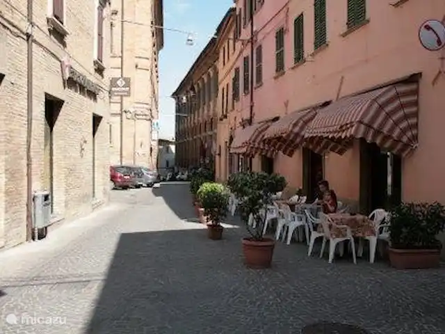 Casa d'Oro | Italie, Marche, Corinaldo - maison de vacances Pour un expresso ou une glace italienne maison, rendez-vous au Cafe del Corso