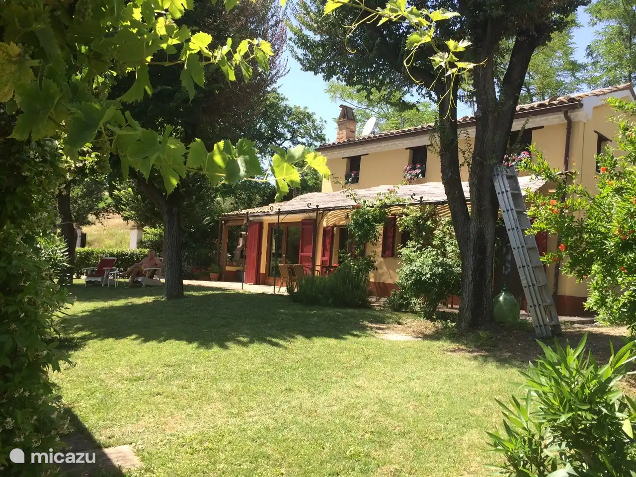 There is a silence here that we are no longer used to at home. Sometimes you only hear the birds.