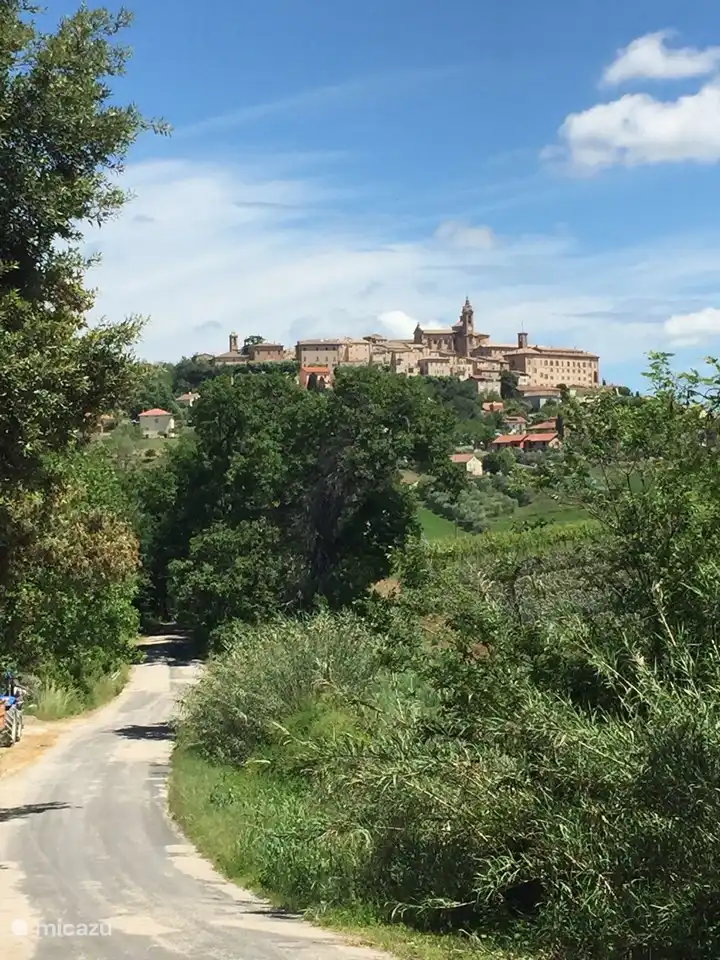 It is a nice walk to the town of Corinaldo of about 30 minutes