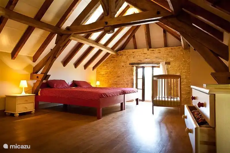 Dormitorio 5 (casa rural)