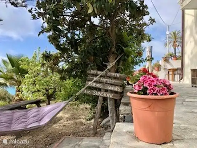 Villa 8 personnes BloemenRiviera | Italie, Ligurie, Piani Cipressa - villa Bienvenue à la famille, aux amis et aux invités.