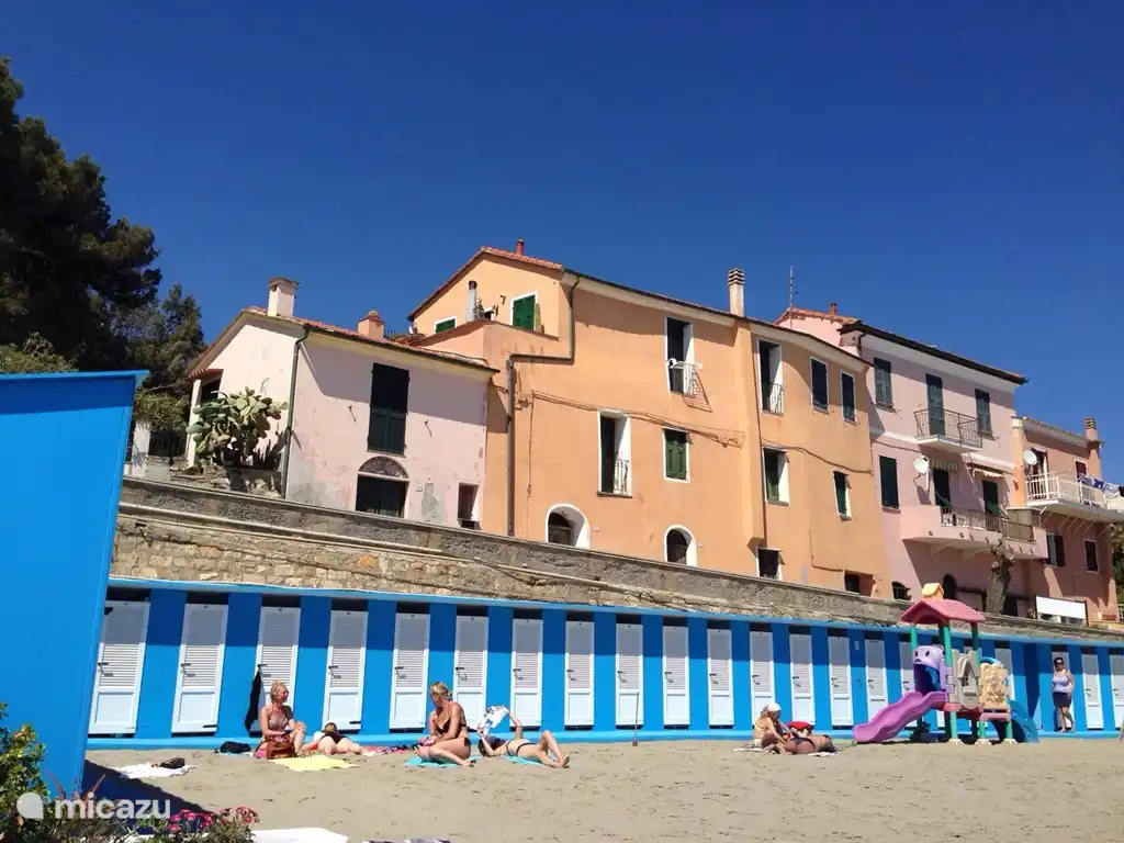 Plage de San Lorenzo al mare.