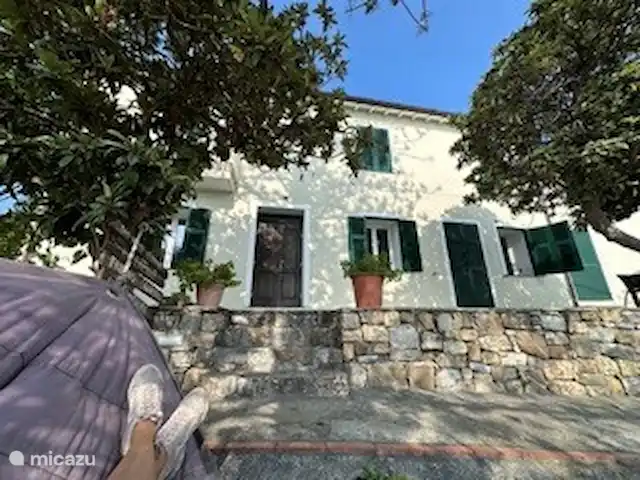 Villa 8 personnes BloemenRiviera | Italie, Ligurie, Piani Cipressa - villa Vue de la maison depuis le hamac.