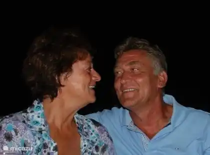 les fiers propriétaires Petra &amp; Wout Pool. Nous espérons que vous, en tant que locataires, viendrez profiter de toute la beauté que Lomas de Campoamor et ses environs ont à offrir !