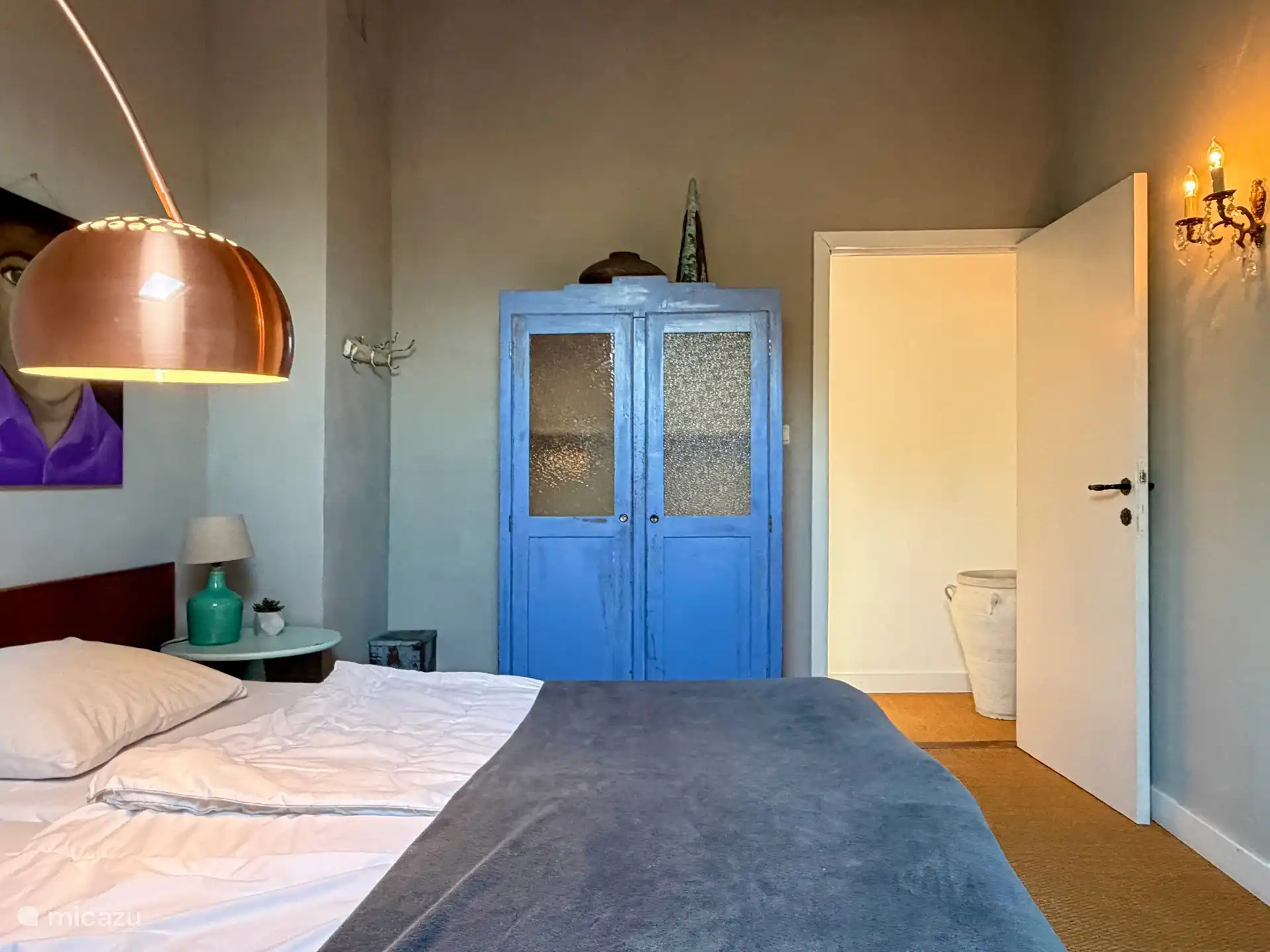 Chambre violette.