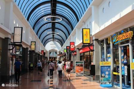 Nearest shopping mall