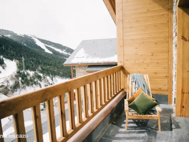 Maison modèle | Pays-Bas, Hollande méridionale, La Haye - chalet balcon