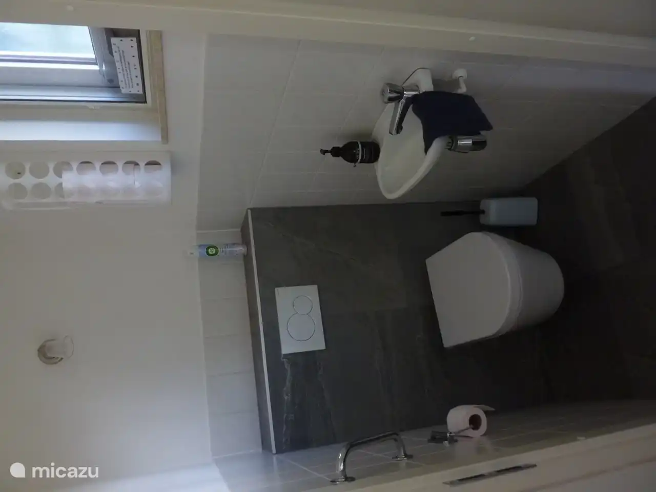 Apart vernieuwd toilet.