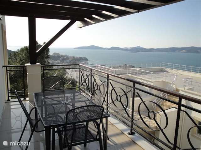 Holiday home in Turkey, Aegean Sea, Gulluk -  penthouse Rosamare
