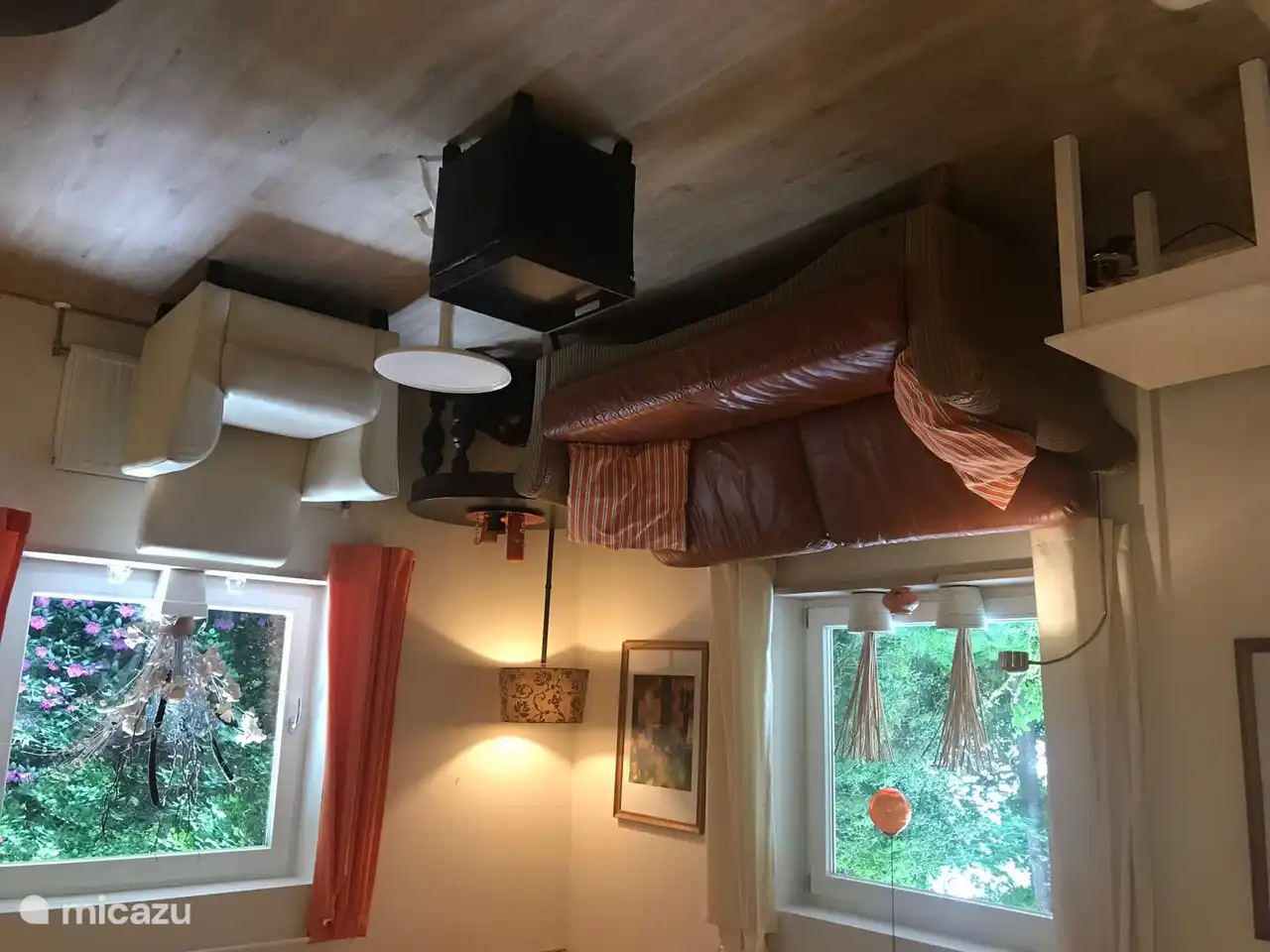 Auf die Couch gezoomt.