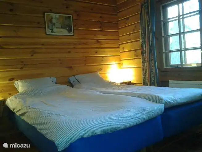 Schlafzimmer mit Doppelbett